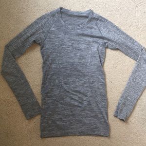 lululemon swiftly tech long sleeve tee !! :)